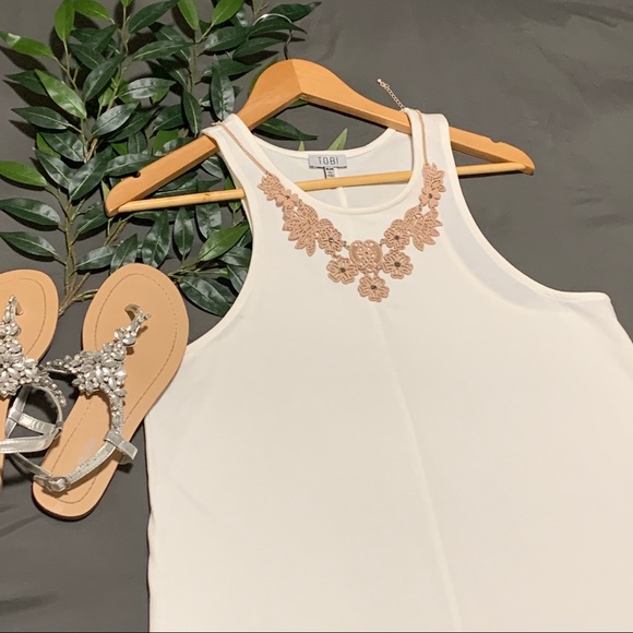 New- White M Tobi Dress - Engagement or Shower🥂 - Picture 6 of 9